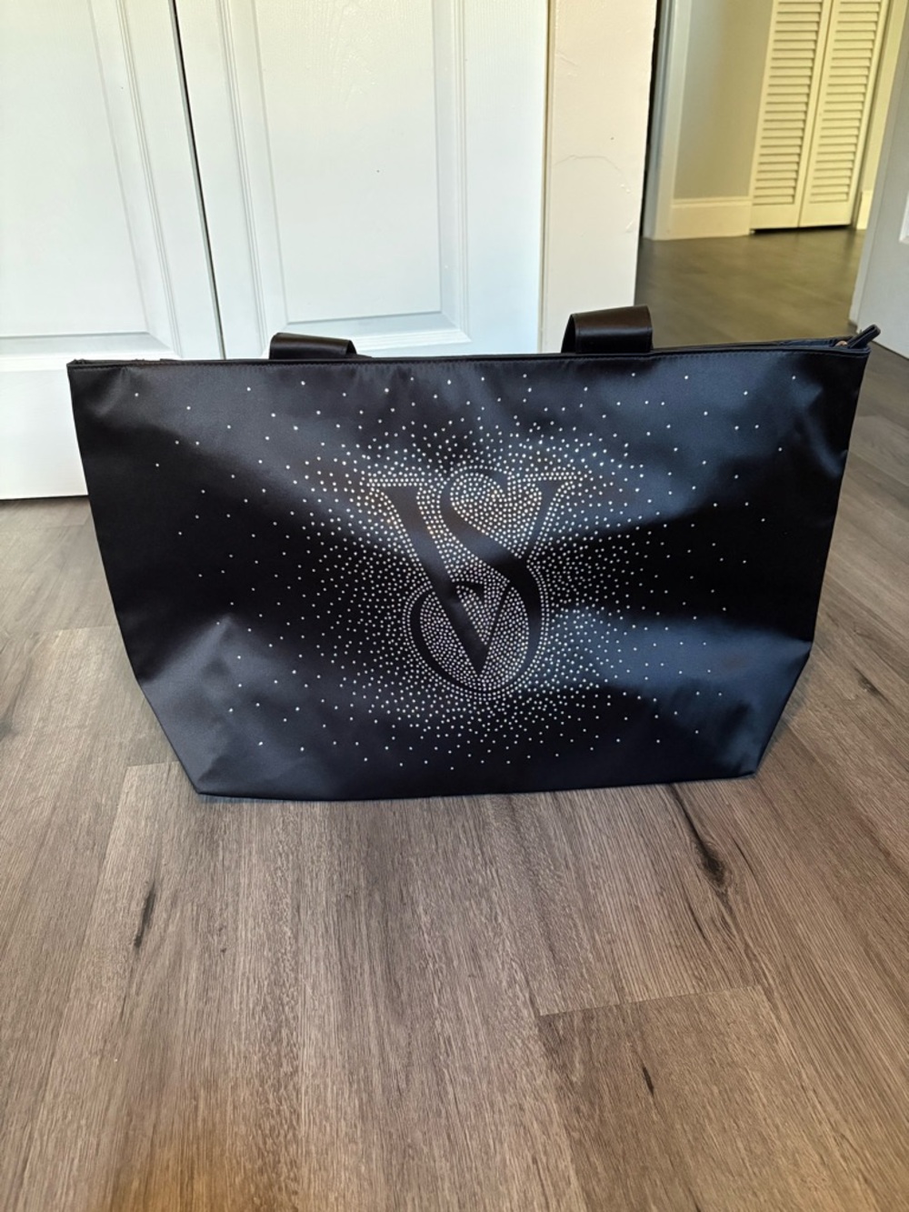 NWOT Victoria's Secret Black Crystal Logo Tote